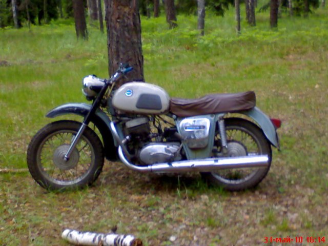 мотоцикл юпитер 3 
